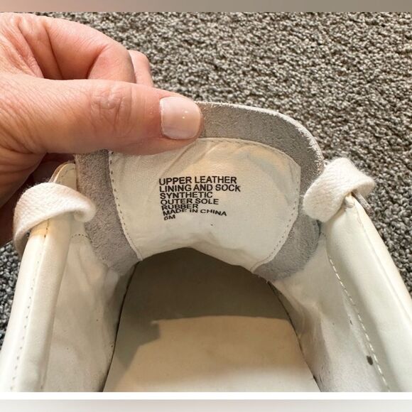 Banana Republic White Leather Sneakers with Snakeskin Detail Size 6.6 - Picture 8 of 10